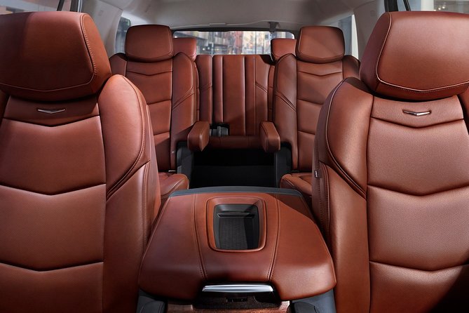 Arrival Transfer: Orlando Airport MCO to Orlando by Luxury SUV - Key points at a glance