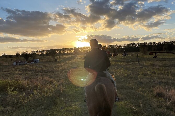 Champagne and Charcuterie Sunset Trail Ride - Key Points Before You Book