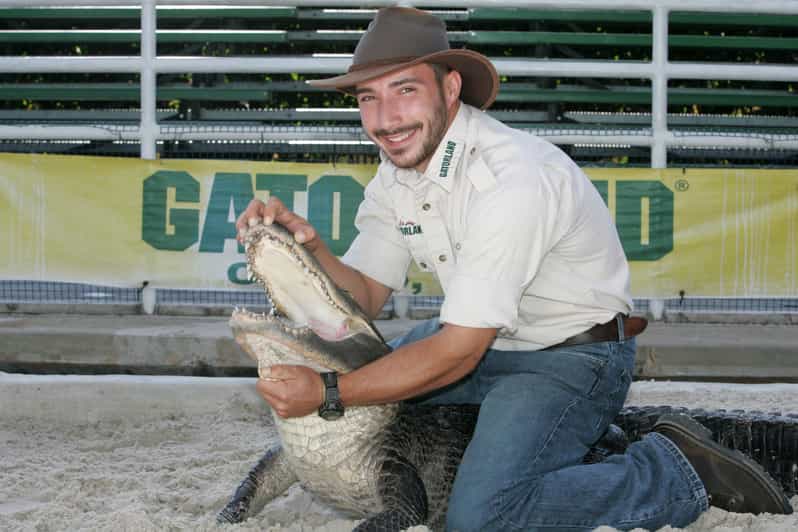 From Orlando: Airboat Tour & Gatorland with Hotel Pickup - Key points to know before booking