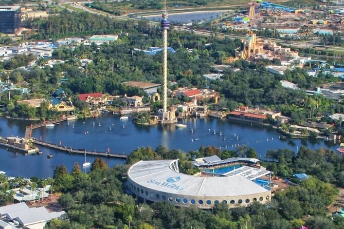 Helicopter Tour Above Orlando's Theme Parks - A quick flight over Orlando’s biggest attractions