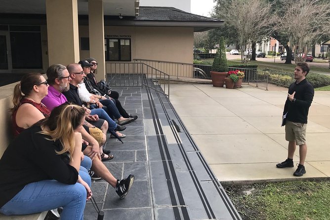 Hello Neighbor! The Mister Rogers Walking Tour + Boat Tour - The one-hour cruise through Winter Park’s waterways