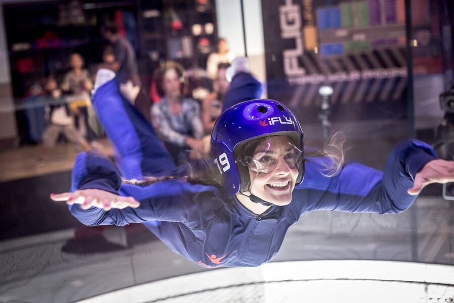iFLY Orlando First Time Flyer Experience - The wind tunnel sensation