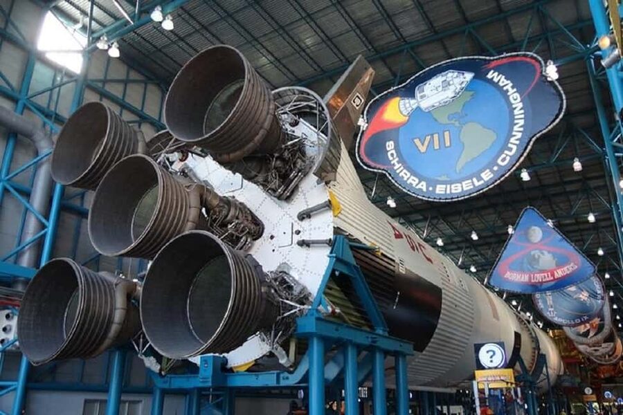 Kennedy Space Center Max 14 Small Group Tour from Orlando - How self-guided is the experience?