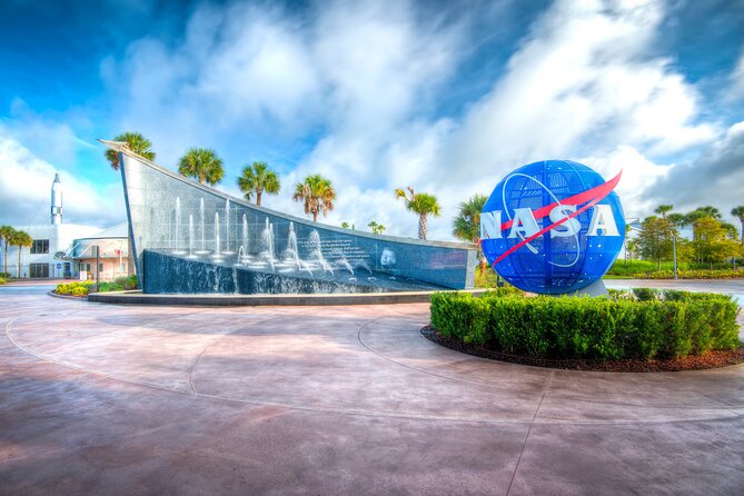 Kennedy Space Center with Airboat Ride Swamp Boat - The NASA bus tour and the Saturn V Center