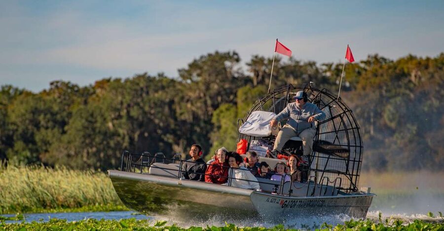 Kissimmee: Boggy Creek Airboat Ride with Optional Meal - Lily’s Butterfly Garden and Lorelei’s Critters