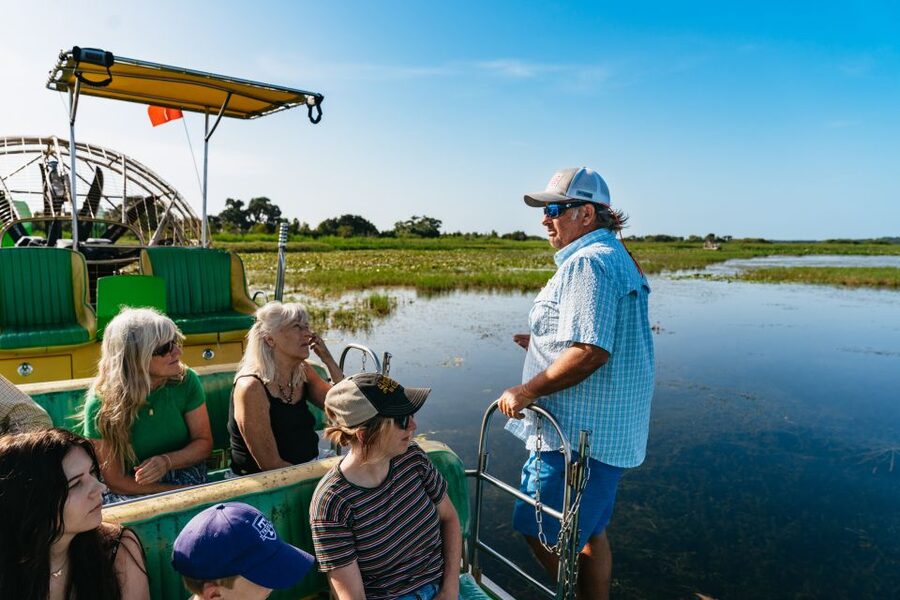 Kissimmee: Everglades Airboat Adventure Tour - What the one-hour airboat ride feels like