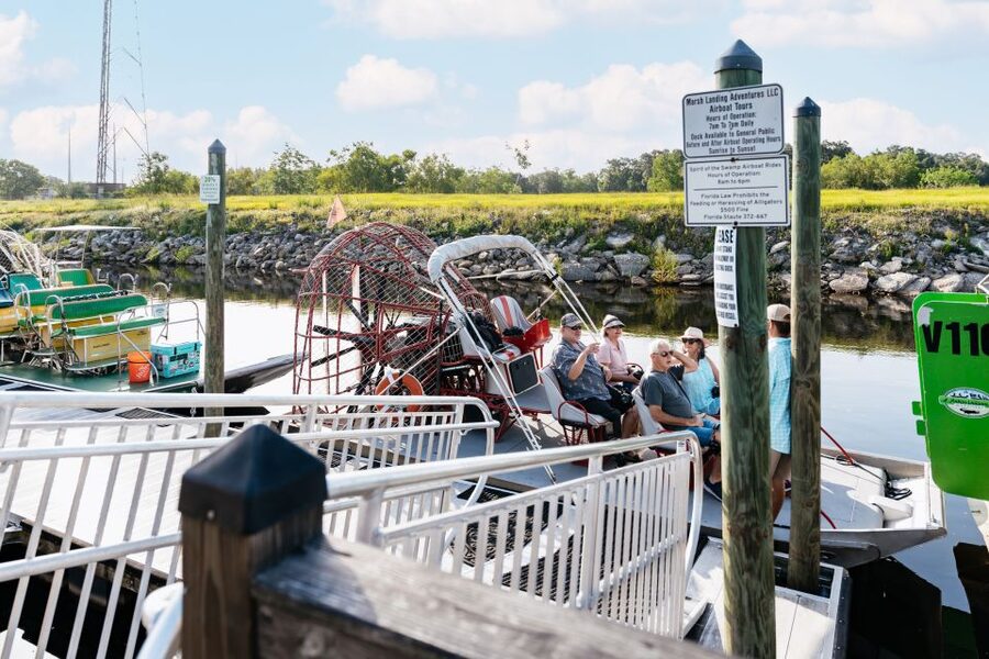 Kissimmee: Everglades Airboat Adventure Tour - Heat, clothing, and comfort on the boat