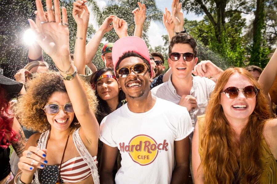 Meal at Hard Rock Cafe Orlando at Universal CityWalk - The practical timing of a 90-minute meal