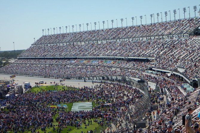 NASCAR Coke Zero 400 Race Day Packages - What to eat and what to pack