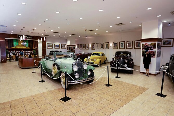 Orlando Auto Museum at Dezerland Park - Is $31.95 a fair price?