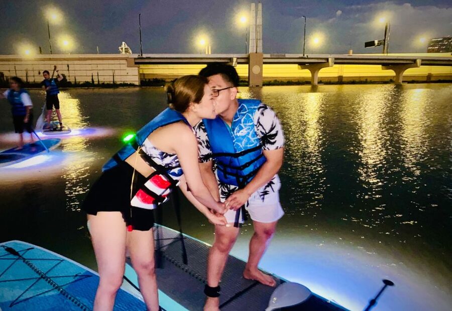 Orlando: Date Night LED Night Glow Tour with Sparkling Wine - Sunset, Stars, Music, and Sparkling Wine