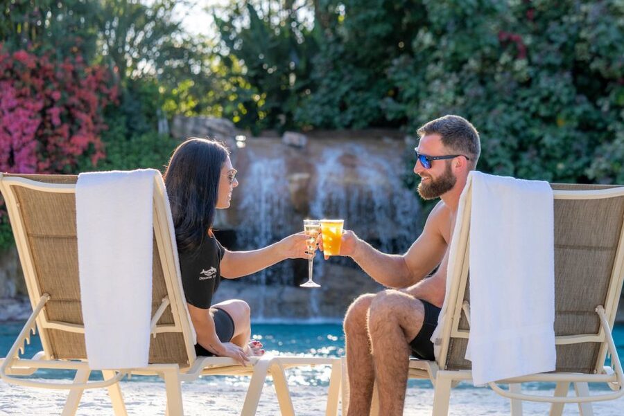 Orlando: Discovery Cove Admission Ticket & Additional Parks - Arriving at Discovery Cove by 7:30 AM