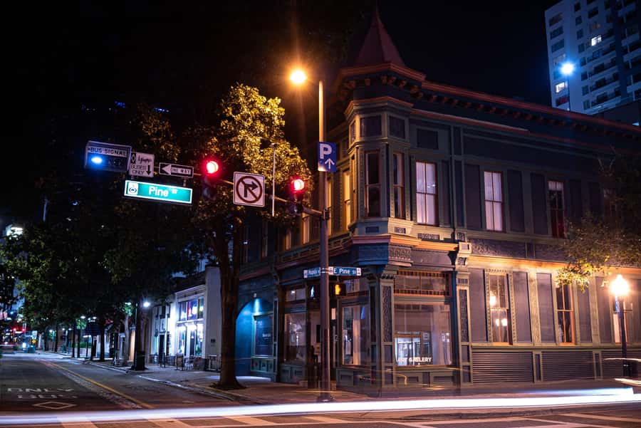 Orlando Haunts: Ghouls and Ghosts Tour - Rumrunners, performers, and the reported Ted Bundy ghost