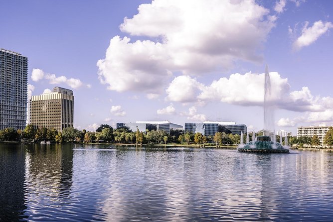 Orlando Highlights & Hidden Gems City Tour with Hotel Pickup - The one-hour Chain of Lakes boat cruise