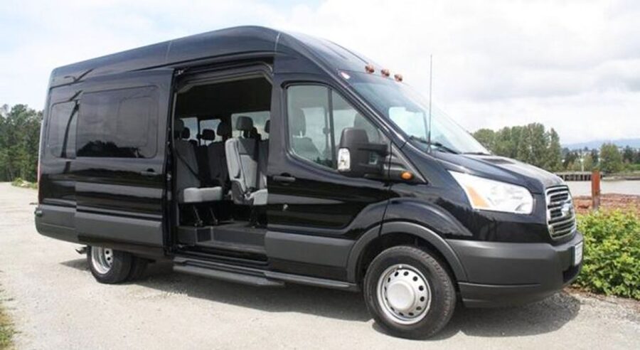 Orlando: MCO Airport Roundtrip Transfer to Downtown/Disney - What the vehicle and ride are like
