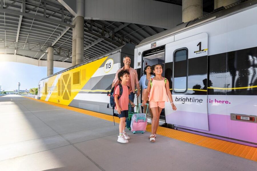 Orlando: Train Transfer to Miami - Settling into the train