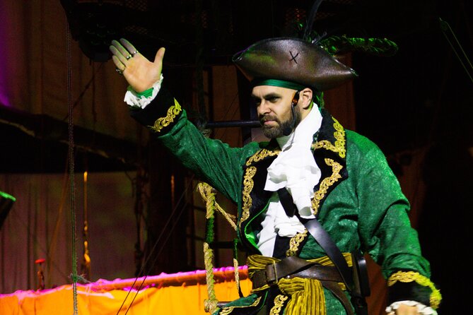 Pirates Dinner Adventure Show in Orlando - The pirate ship is the real attraction