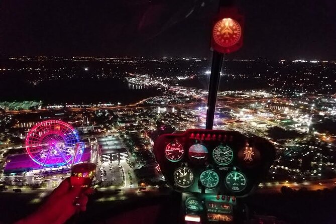 Private Helicopter 77 Miles Fireworks Tour over all Theme Parks - What happens at MaxFlight Helicopters